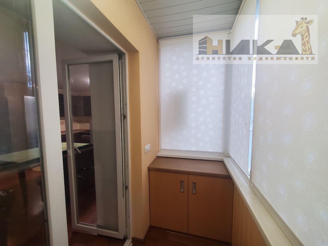 Продажа 3-комнатной квартиры 65 м², Днепровская ул.