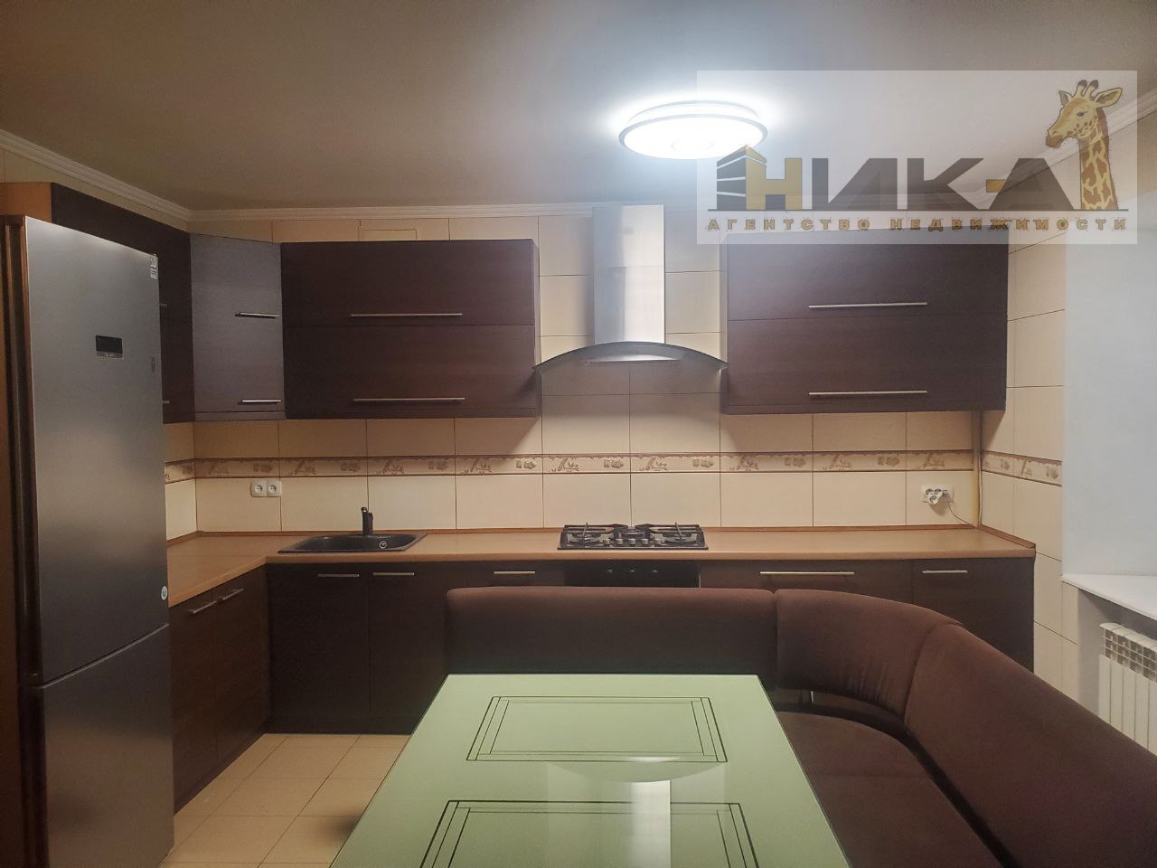 Продажа 3-комнатной квартиры 65 м², Днепровская ул.