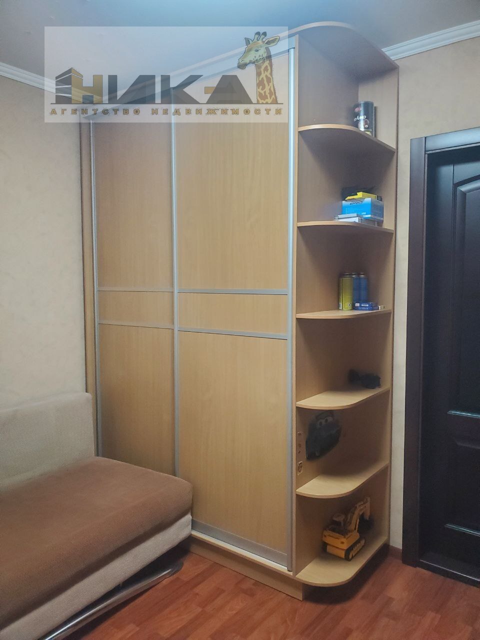 Продажа 3-комнатной квартиры 65 м², Днепровская ул.