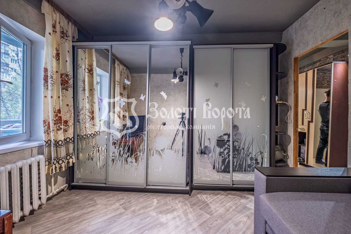 Продажа 2-комнатной квартиры 53 м², Васильковская ул., 8