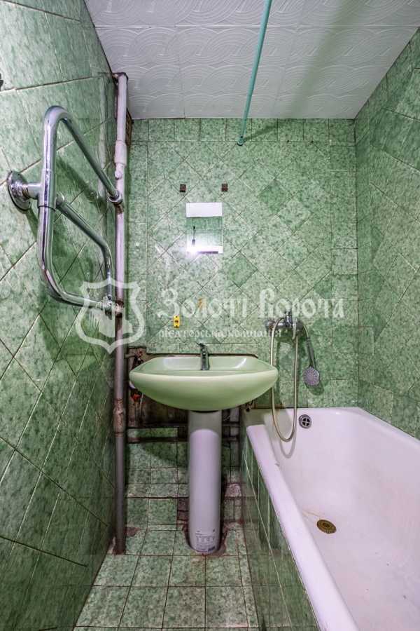 Продажа 2-комнатной квартиры 53 м², Васильковская ул., 8