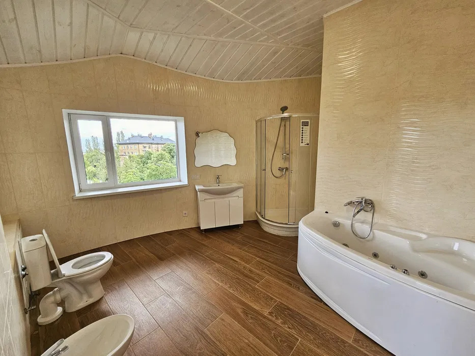 Аренда дома 550 м², Добрый Путь ул.