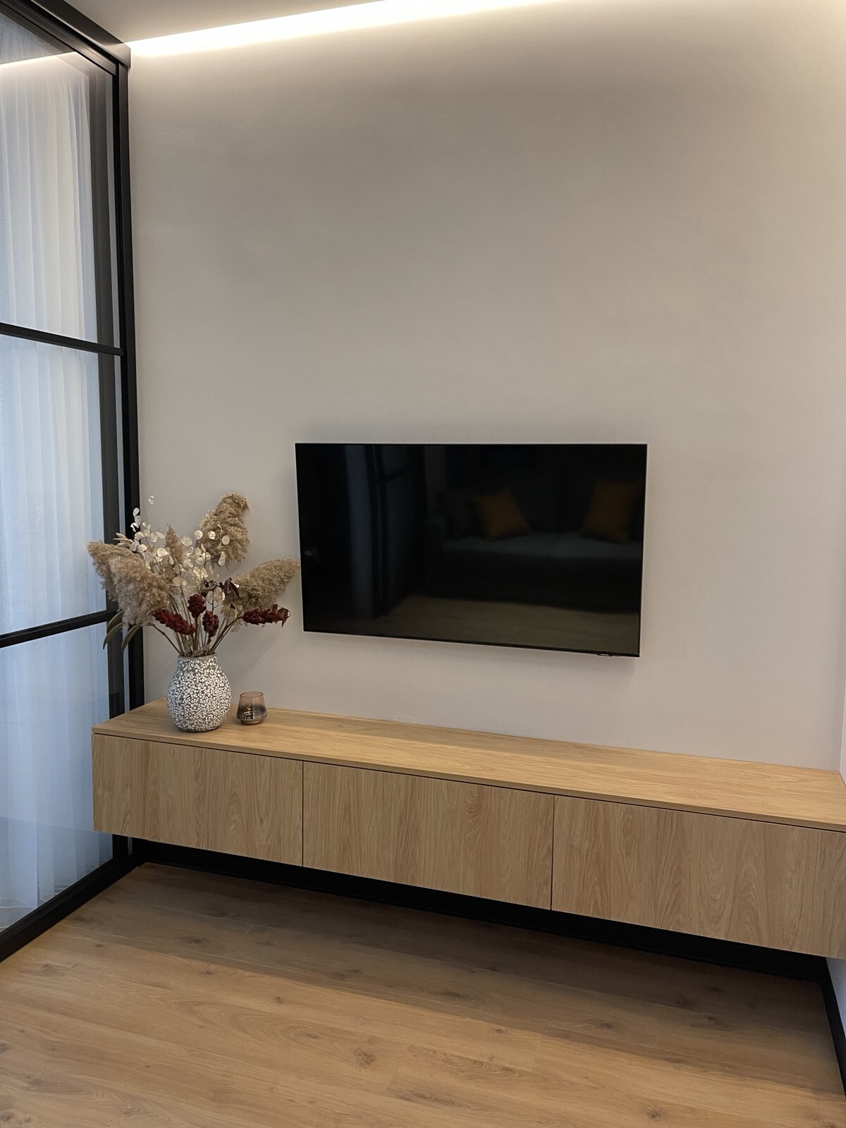 Оренда 1-кімнатної квартири 54 м², Микільсько-Слобідська вул., 3Б