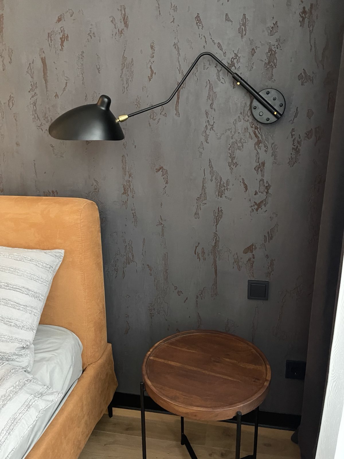 Оренда 1-кімнатної квартири 54 м², Микільсько-Слобідська вул., 3Б