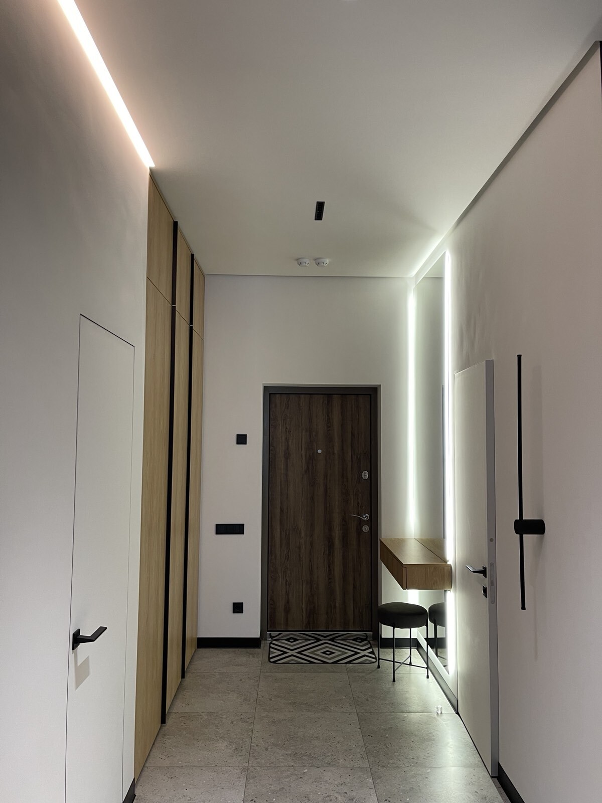 Оренда 1-кімнатної квартири 54 м², Микільсько-Слобідська вул., 3Б