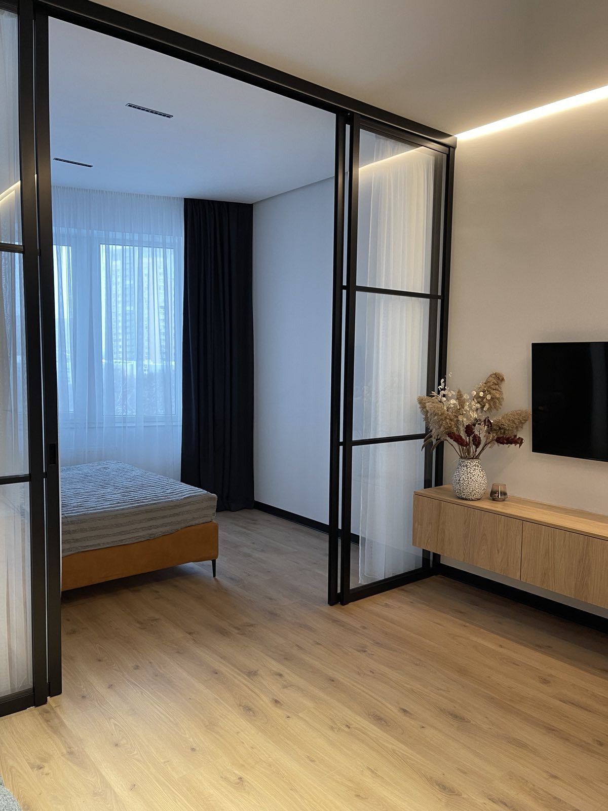 Оренда 1-кімнатної квартири 54 м², Микільсько-Слобідська вул., 3Б