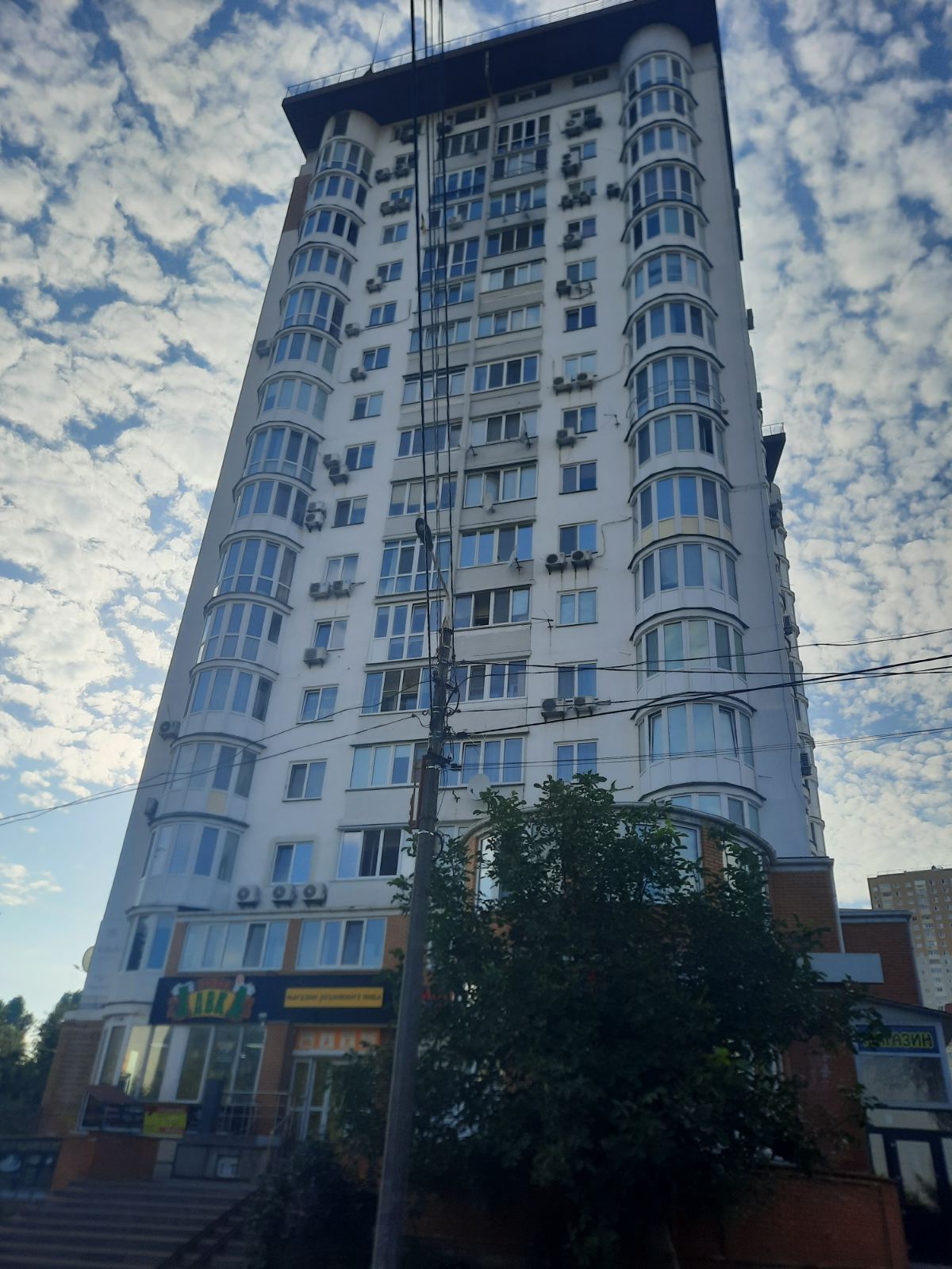 Продажа 1-комнатной квартиры 62 м²
