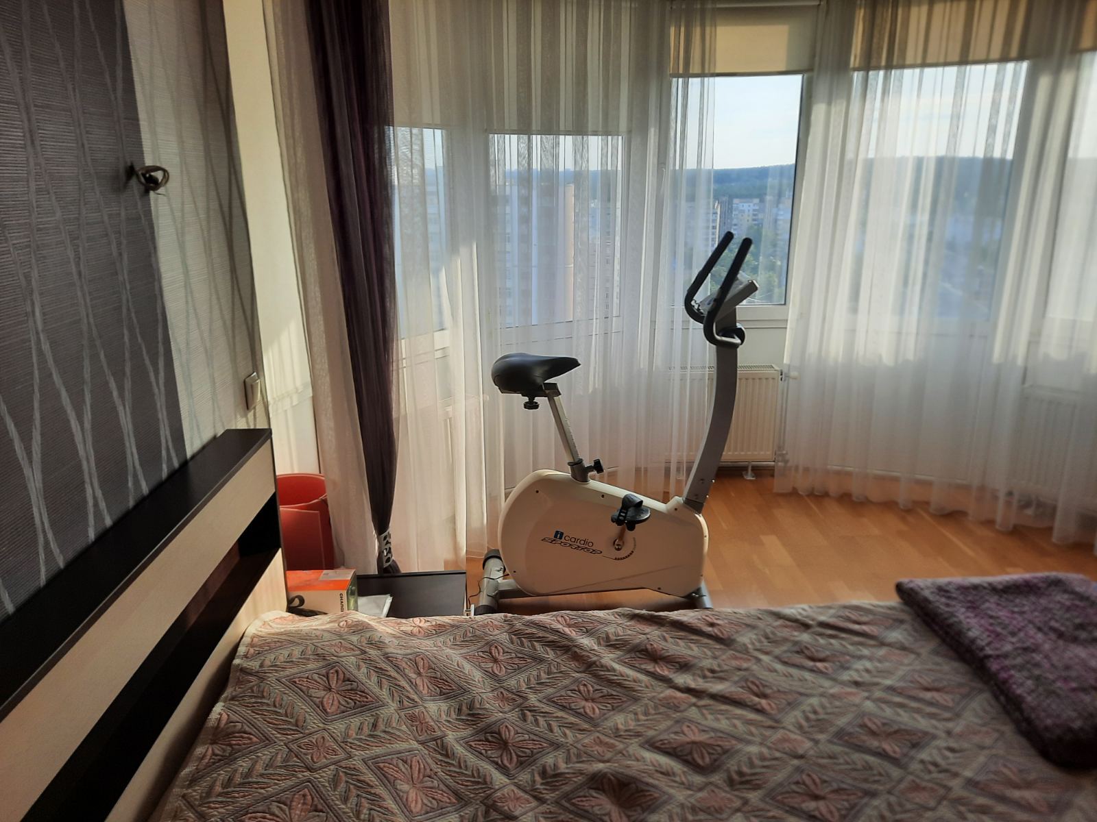 Продажа 1-комнатной квартиры 62 м²