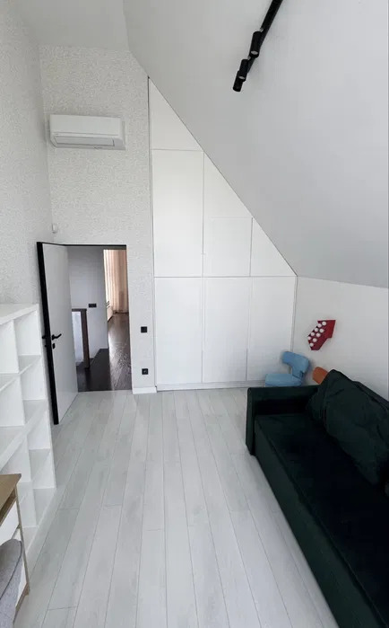 Оренда будинку 145 м², Ломоносова вул.