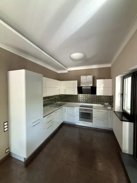 Оренда будинку 320 м², 117-а Садова вул.