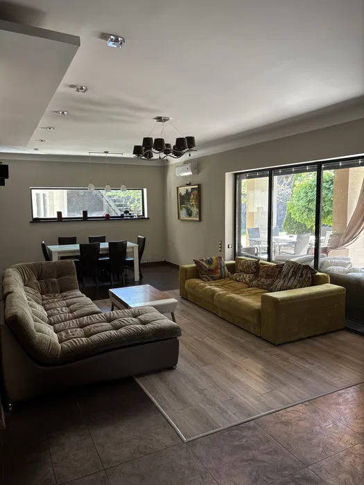 Оренда будинку 320 м², 117-а Садова вул.