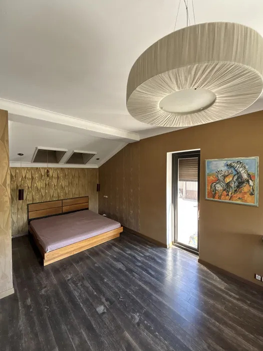 Оренда будинку 320 м², 117-а Садова вул.