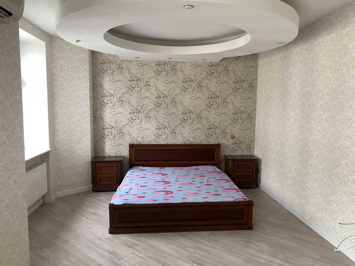 Продажа 4-комнатной квартиры 131 м², Ярославский пер., 4