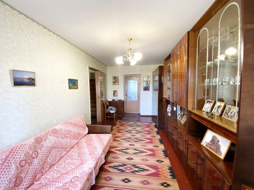 Продажа 2-комнатной квартиры 42.5 м², Генерала Карпенко ул.