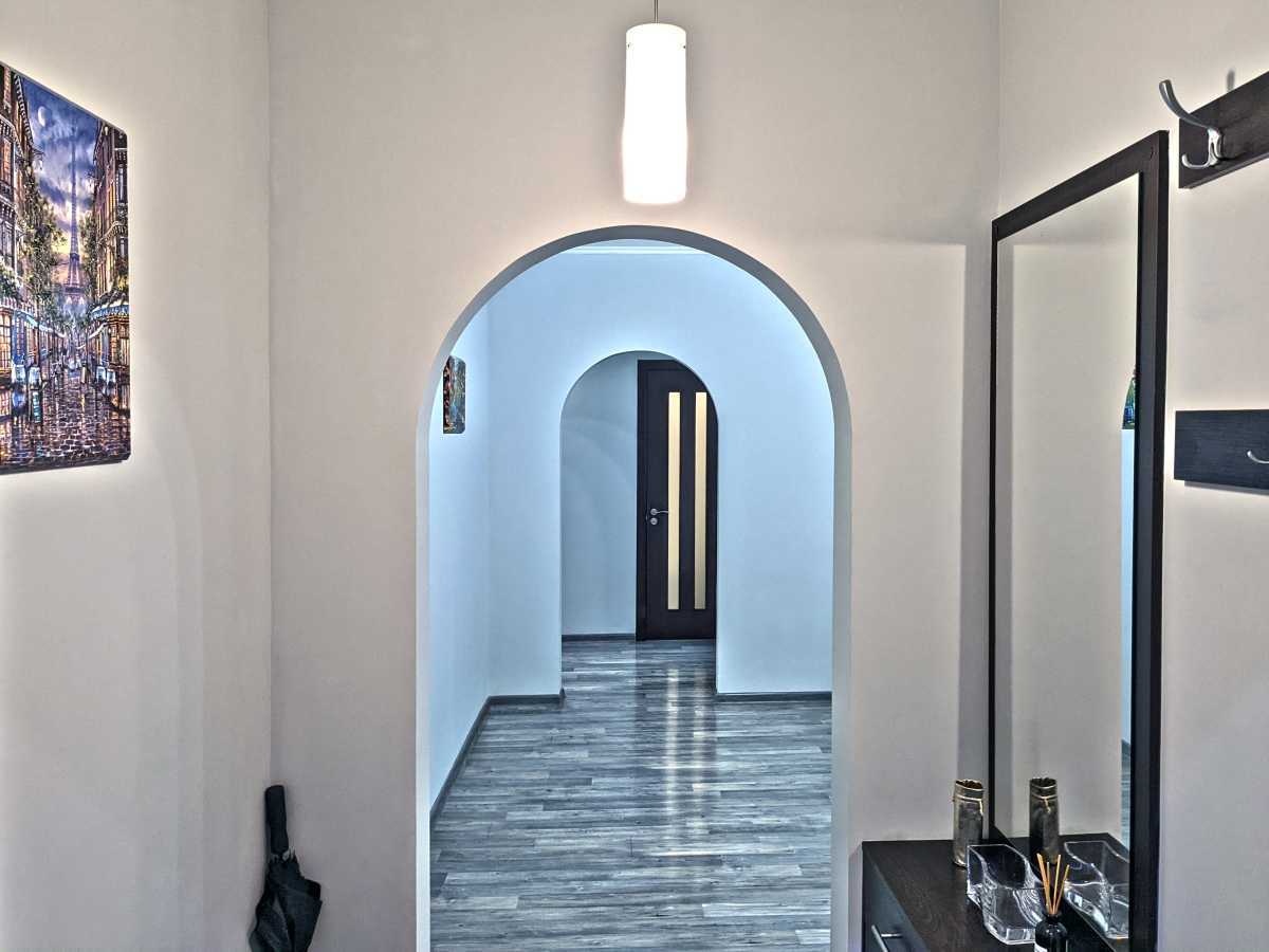 Продажа 3-комнатной квартиры 98 м², Елены Пчилки ул., 2Б