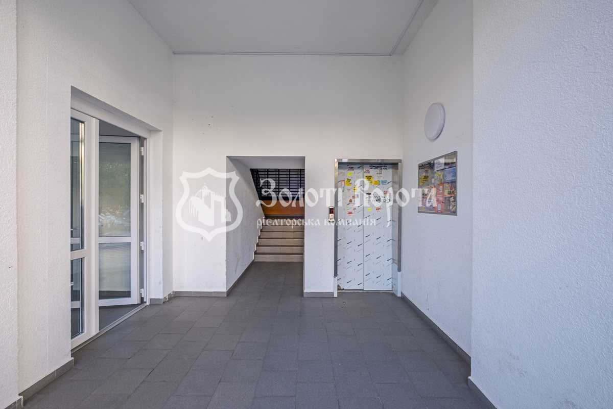 Продажа 1-комнатной квартиры 37.3 м², Весенний пер., 1А