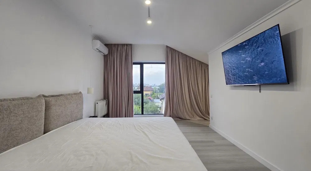 Оренда будинку 250 м², Жулянська вул.