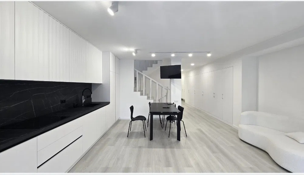 Оренда будинку 250 м², Жулянська вул.