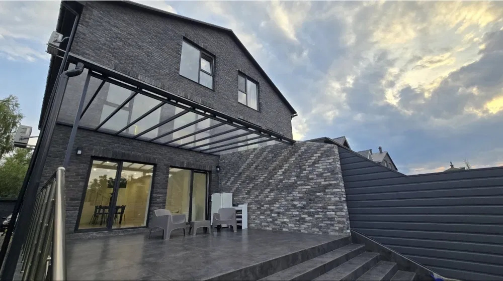 Оренда будинку 250 м², Жулянська вул.