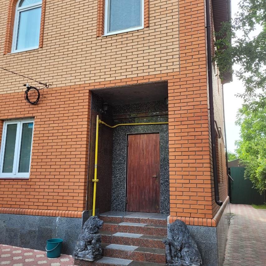 Оренда котеджу 255 м², Дорогожицька вул.