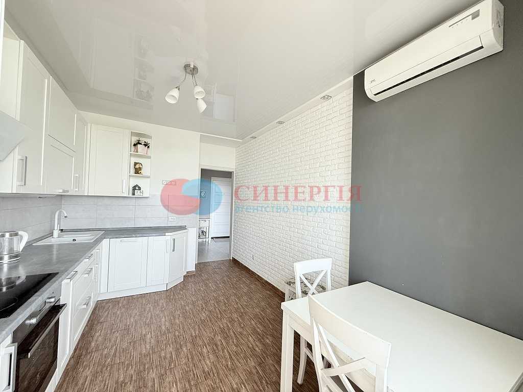 Продажа 1-комнатной квартиры 45 м², Авиаконструктора Игоря Сикорского ул., 4Б