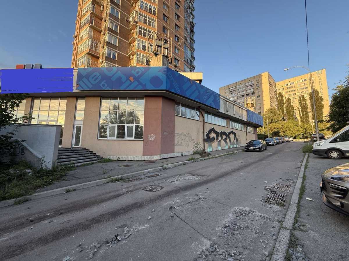 Оренда приміщення вільного призначення 1000 м², Чоколівський бул.