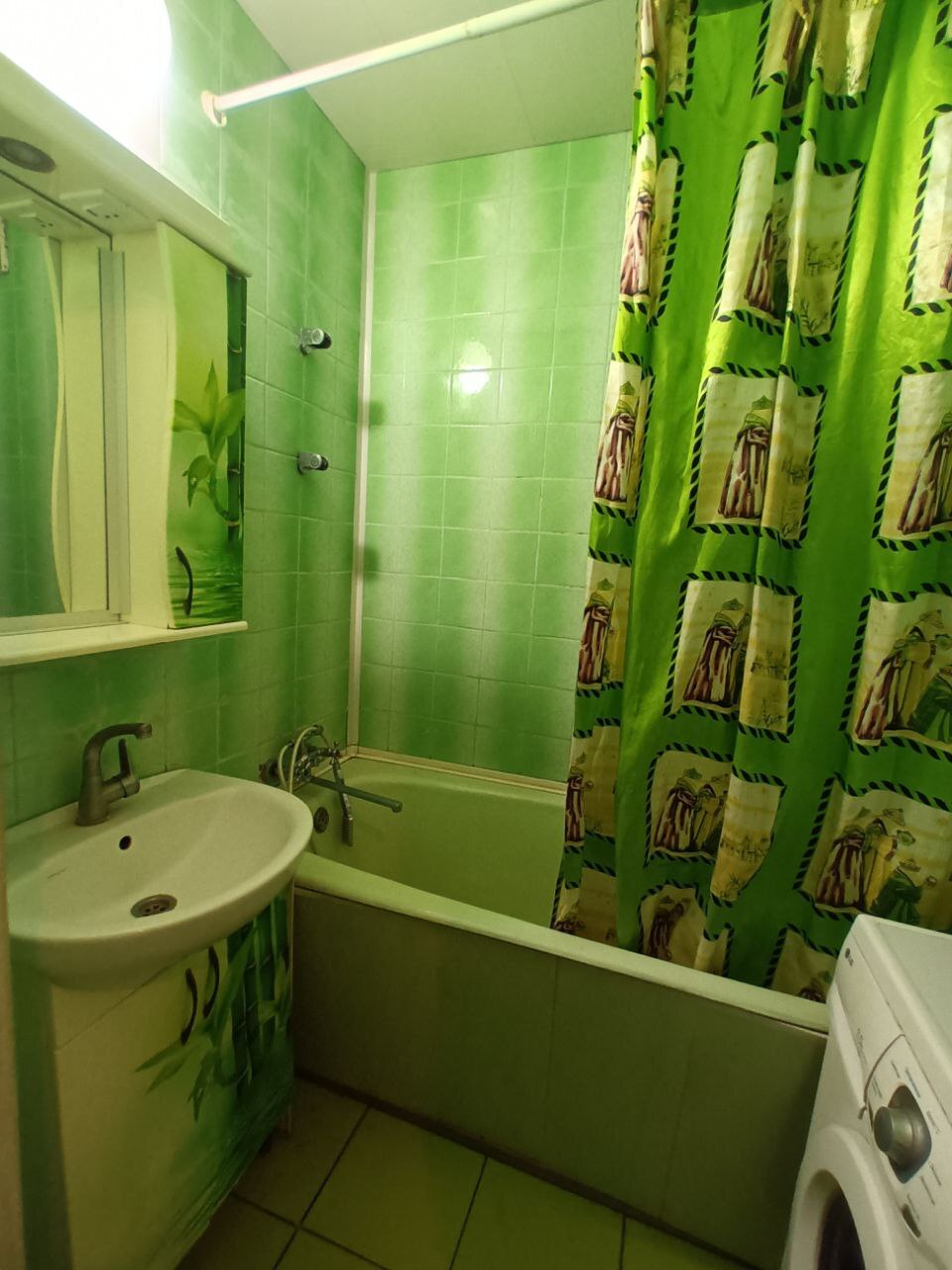 Продажа 3-комнатной квартиры 67 м², Тракторостроителей просп., 150