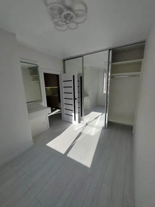 Продажа 1-комнатной квартиры 35 м², Козакевича ул.