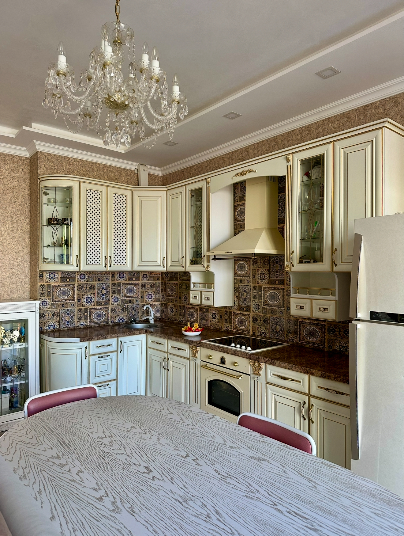 Продажа 4-комнатной квартиры 120 м², Дегтярная ул., 25