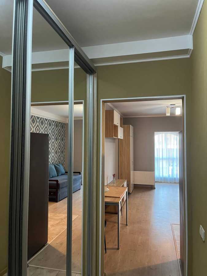 Продажа 1-комнатной квартиры 36.5 м², Михаила Максимовича ул., 26