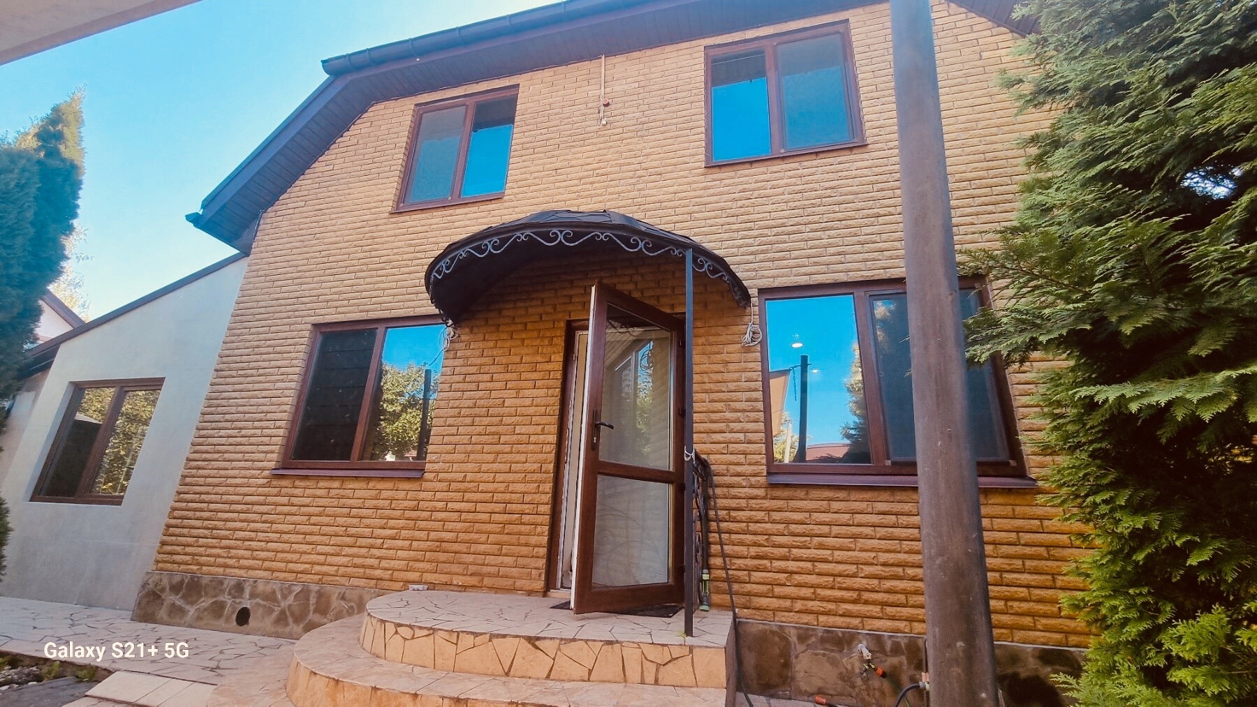 Продаж будинку 220 м²