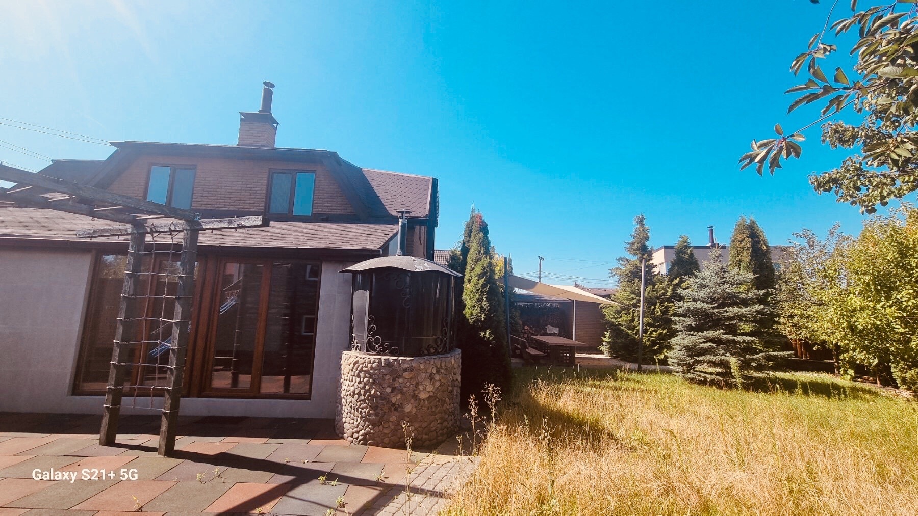 Продаж будинку 220 м²