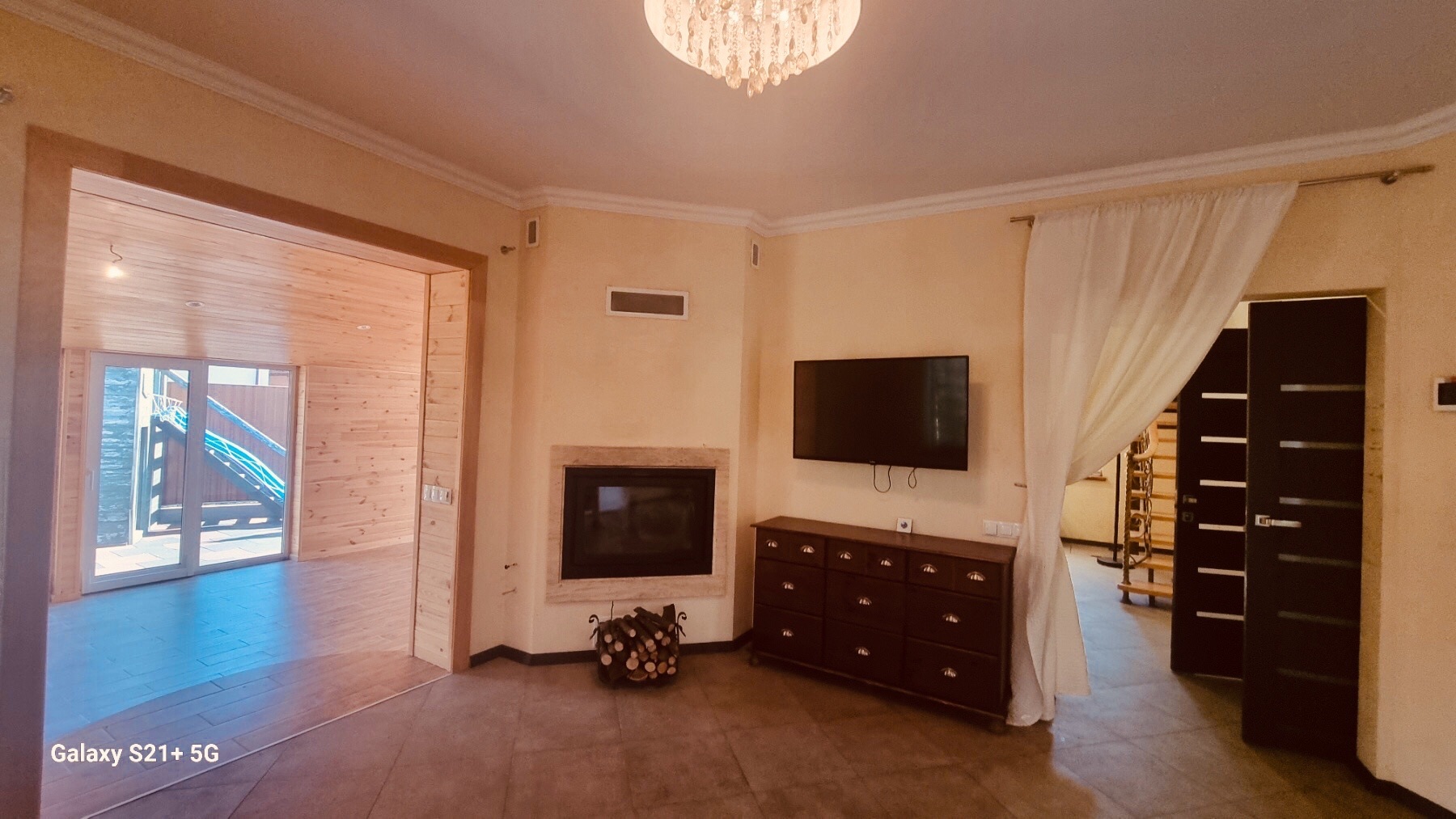 Продаж будинку 220 м²
