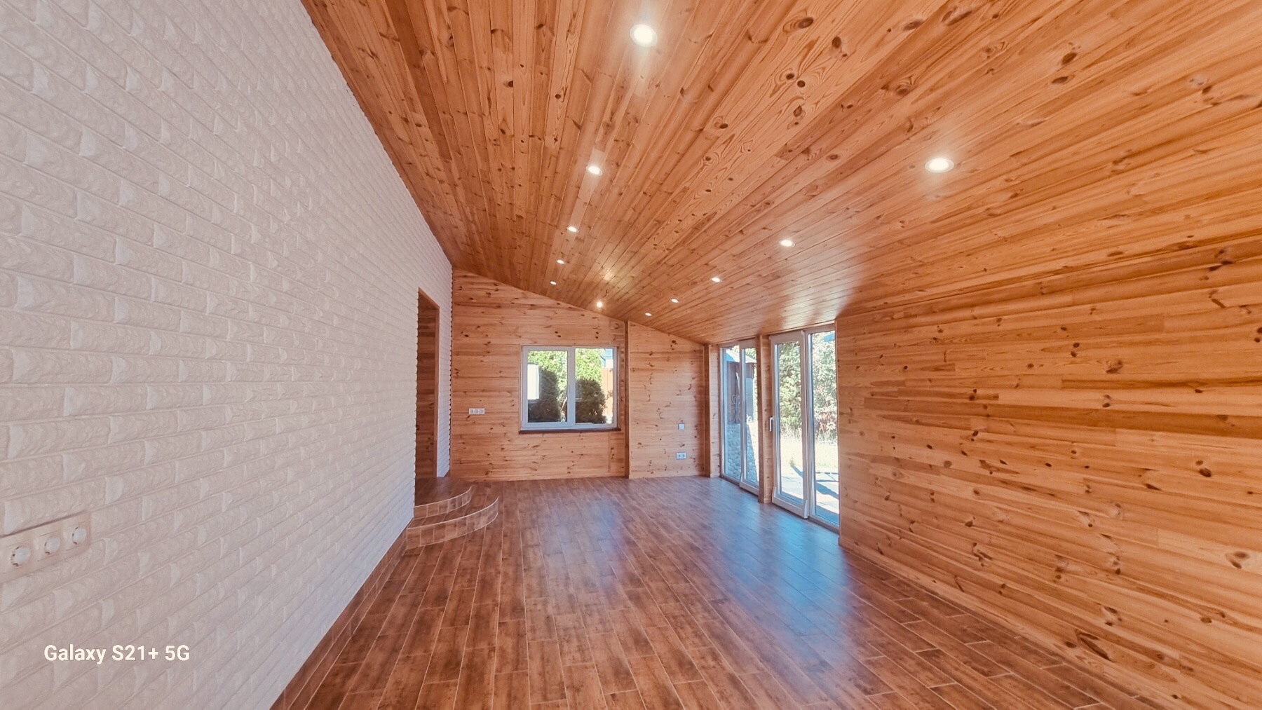 Продаж будинку 220 м²