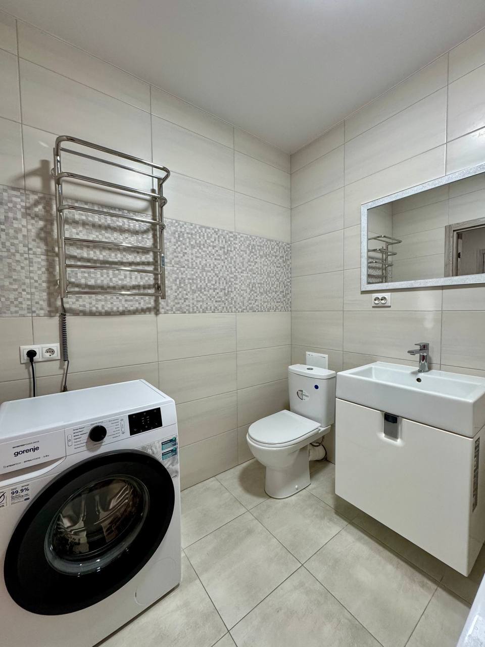 Продаж 1-кімнатної квартири 48.4 м², Сімейна, 5