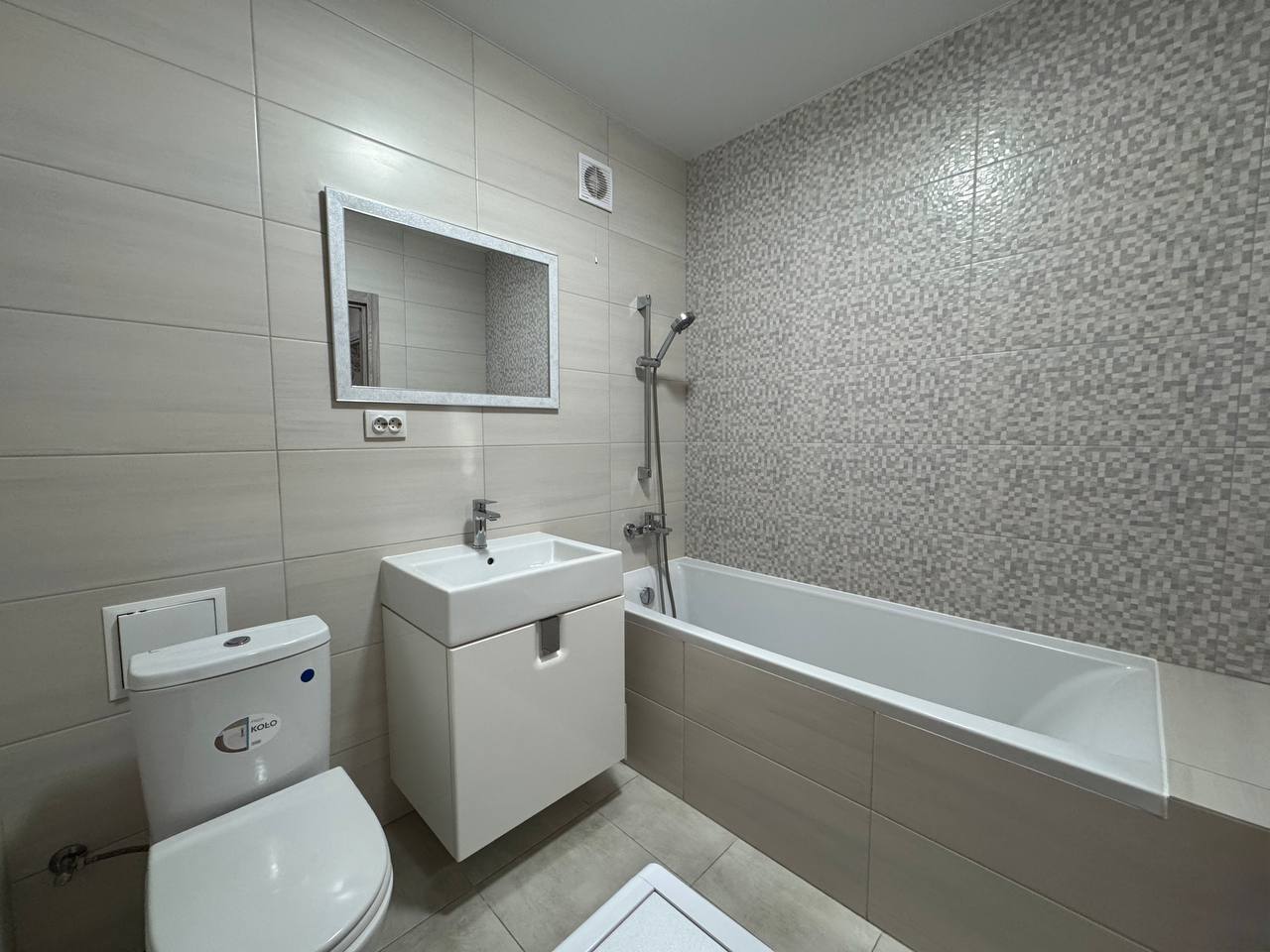 Продаж 1-кімнатної квартири 48.4 м², Сімейна, 5