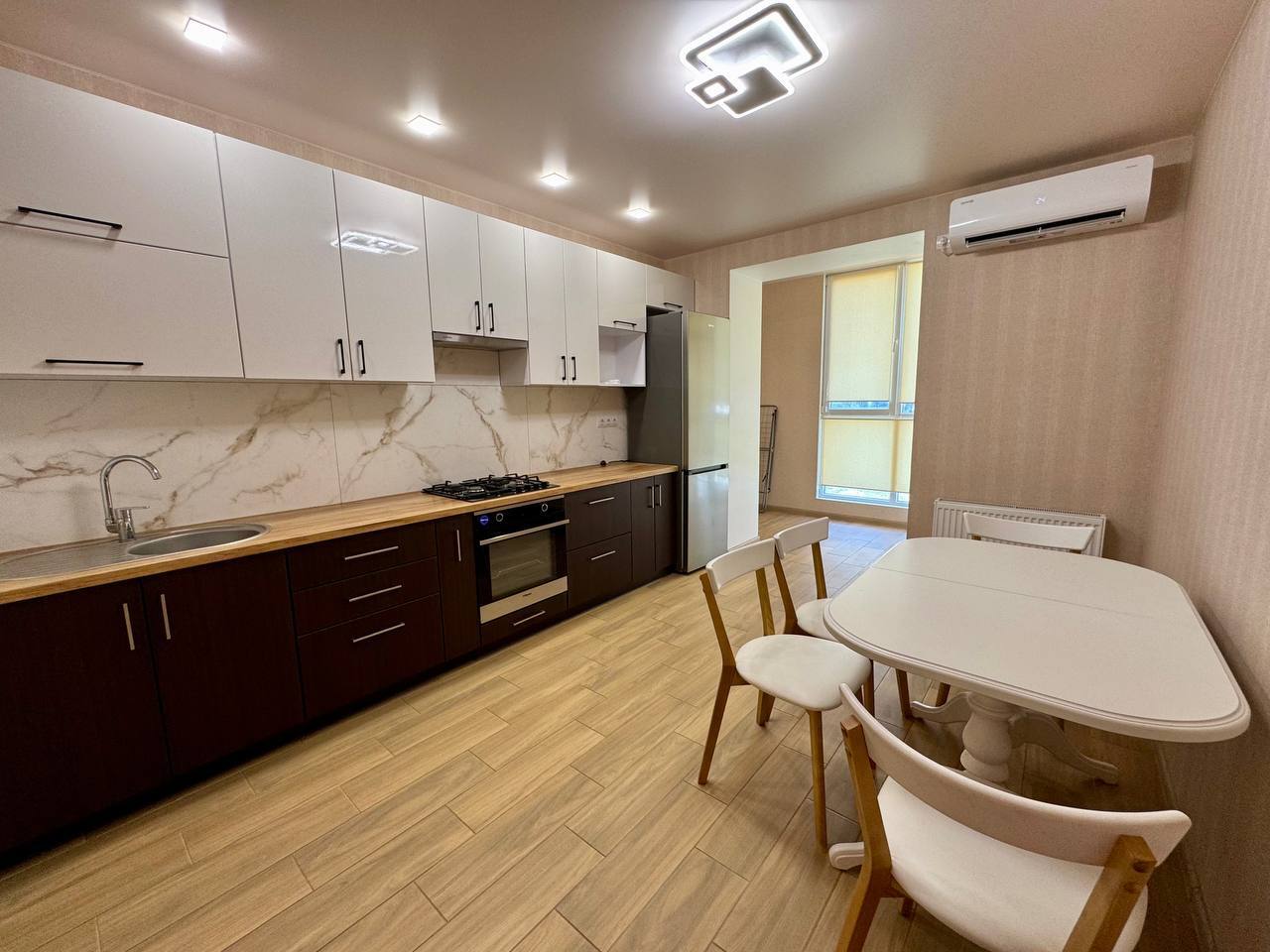 Продаж 1-кімнатної квартири 48.4 м², Сімейна, 5