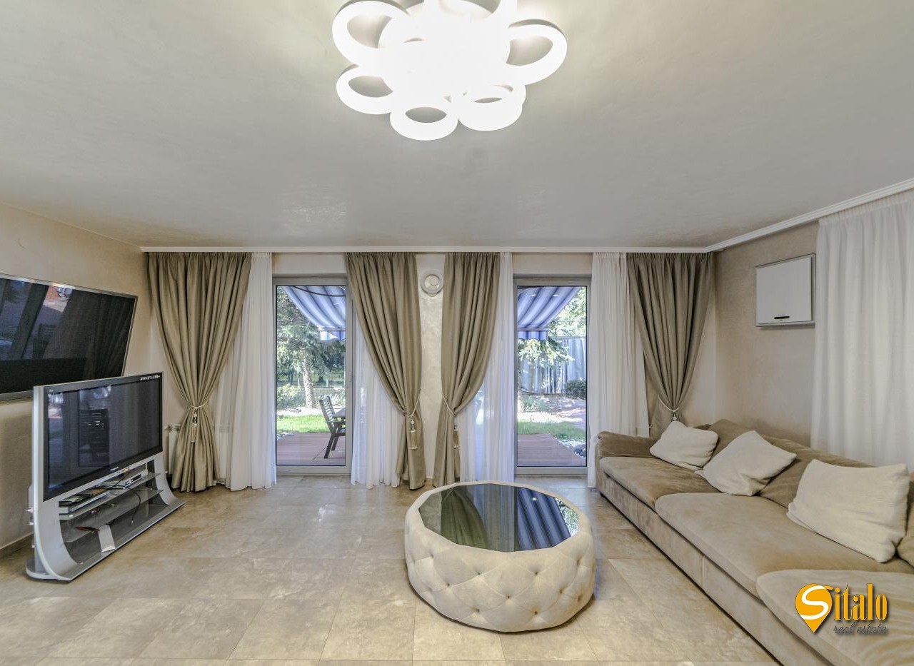 Продаж будинку 200 м², 107-а Садова вул.