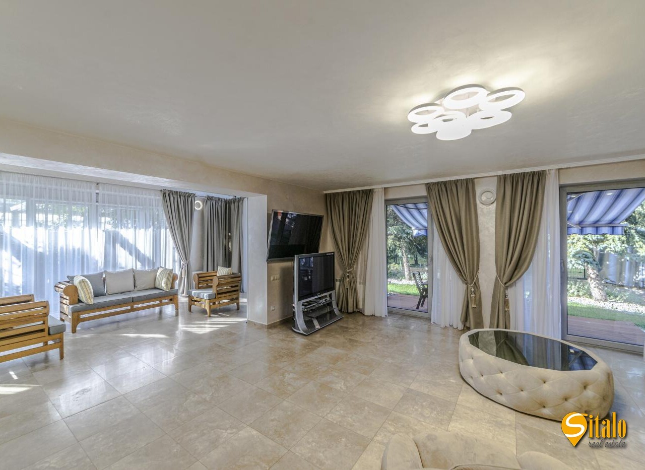 Продаж будинку 200 м², 107-а Садова вул.