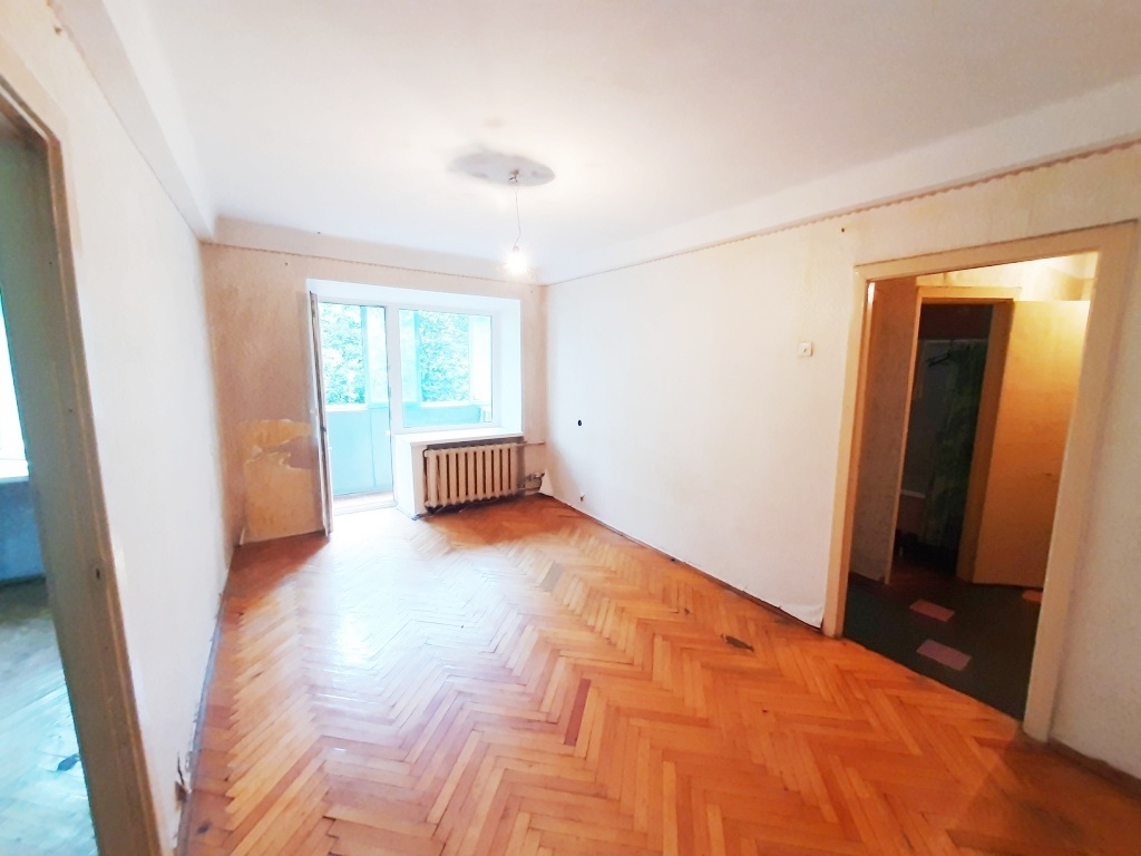 Продаж 2-кімнатної квартири 45 м², Кирилівська вул., 131