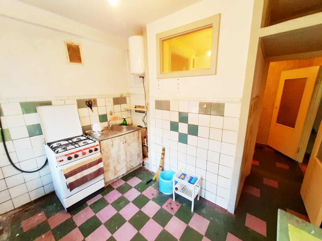 Продаж 2-кімнатної квартири 45 м², Кирилівська вул., 131
