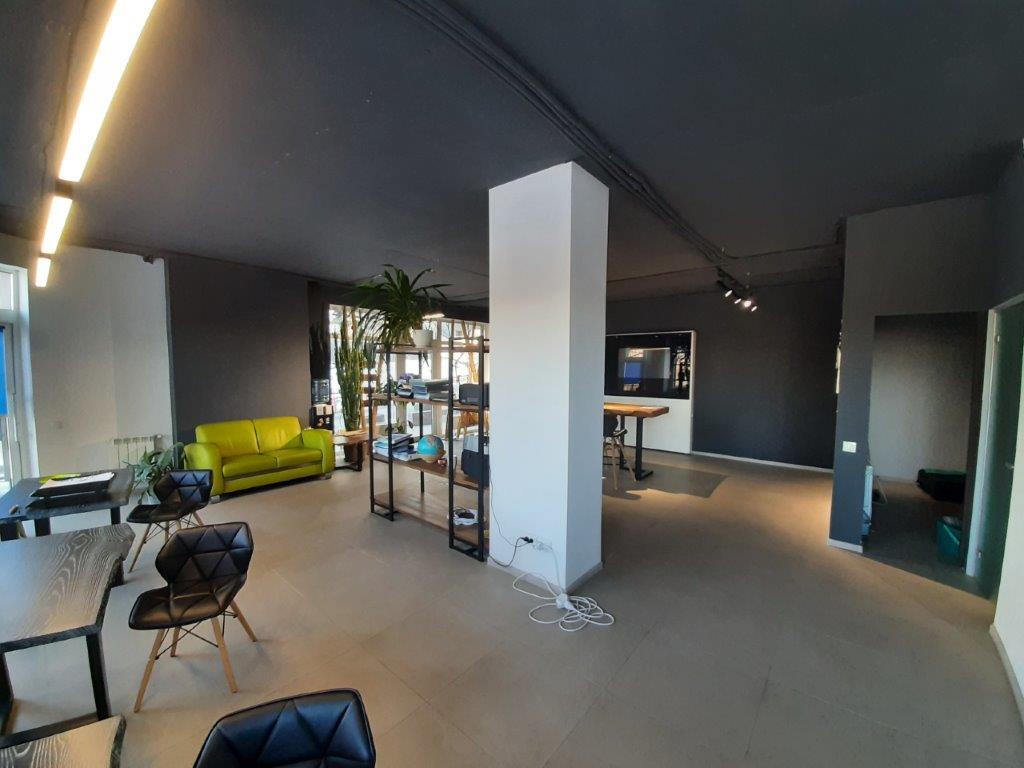 Продажа торгового помещения 81 м², Вознесенский спуск