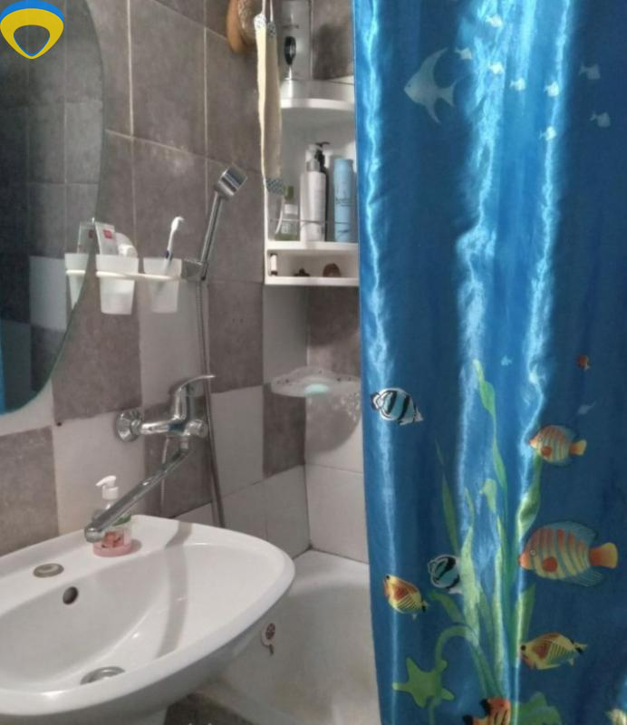 Продаж 3-кімнатної квартири 66 м², Академіка Корольова вул.