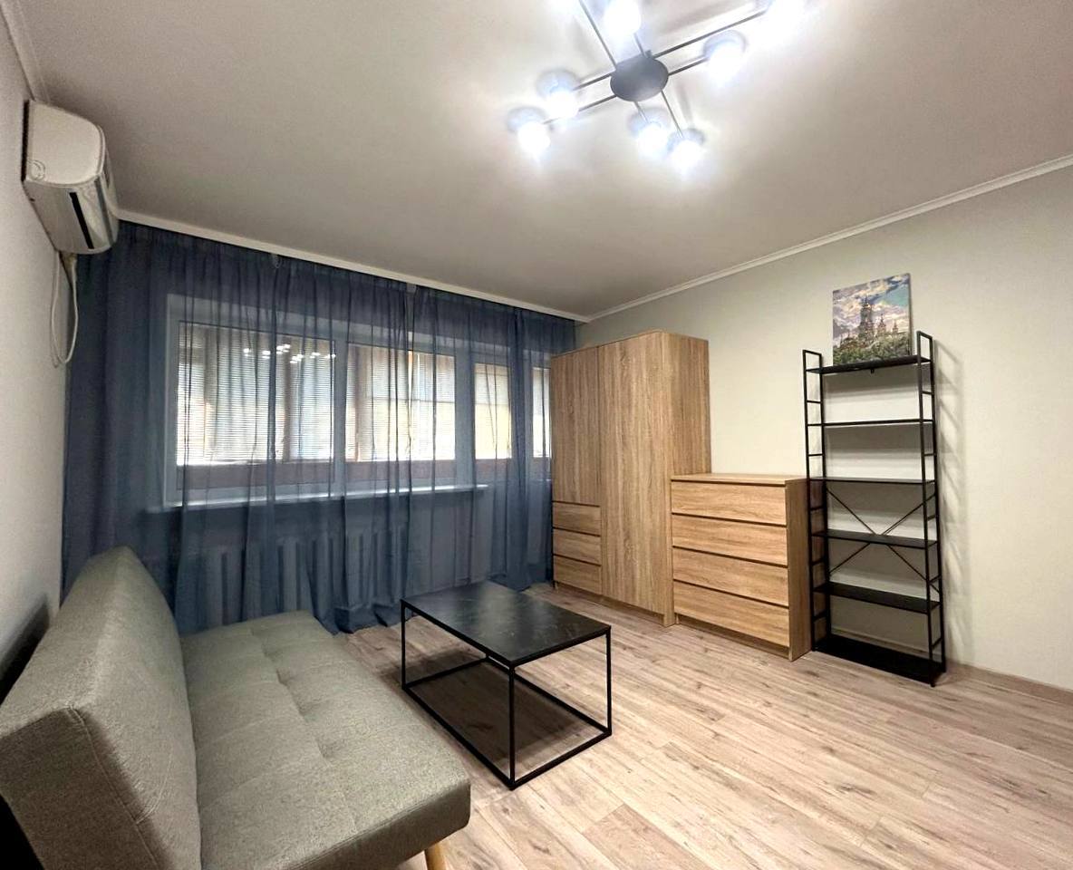Аренда 1-комнатной квартиры 41 м², Вячеслава Черновола ул., 30