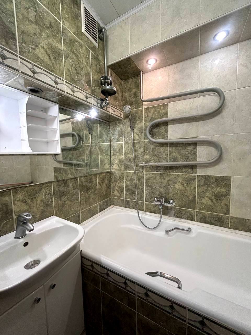 Аренда 1-комнатной квартиры 41 м², Вячеслава Черновола ул., 30