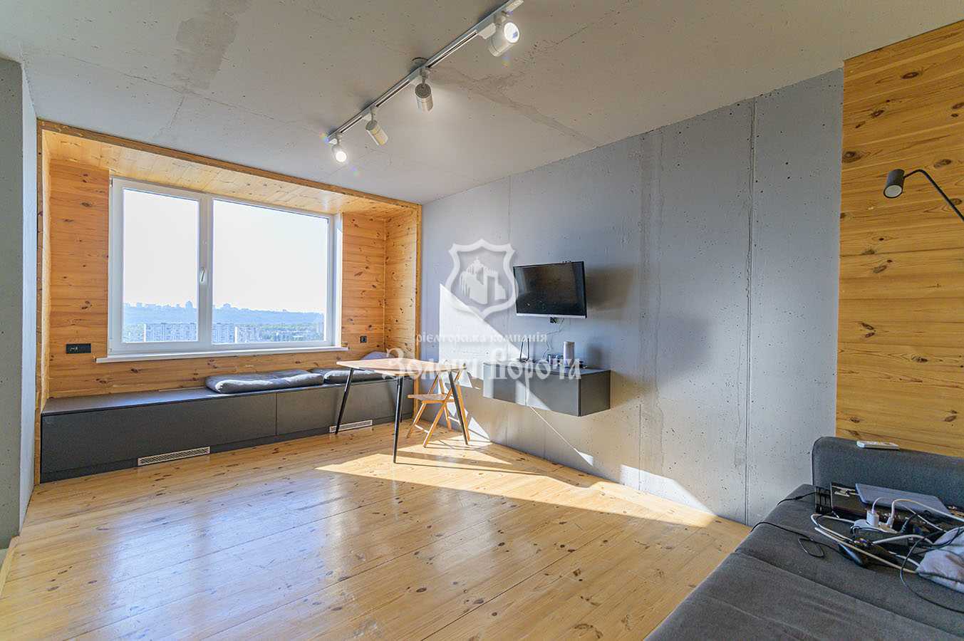 Продажа 1-комнатной квартиры 47 м², Соборности просп., 30