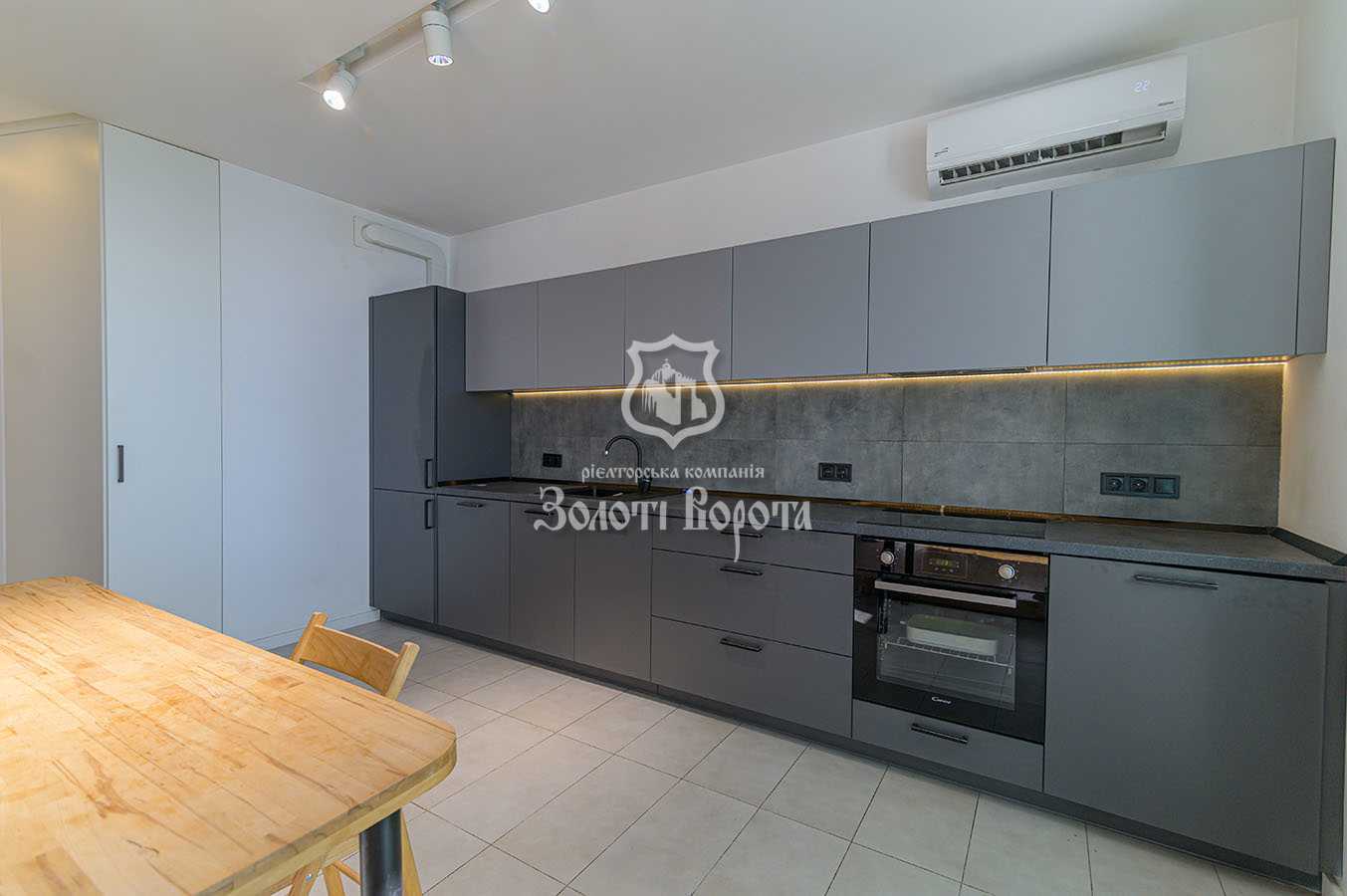 Продажа 1-комнатной квартиры 47 м², Соборности просп., 30