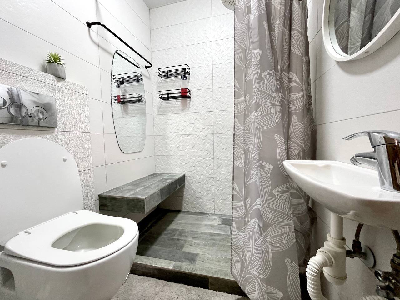 Продажа 2-уровневой квартиры 11.6 м², Строителей ул., 4/2