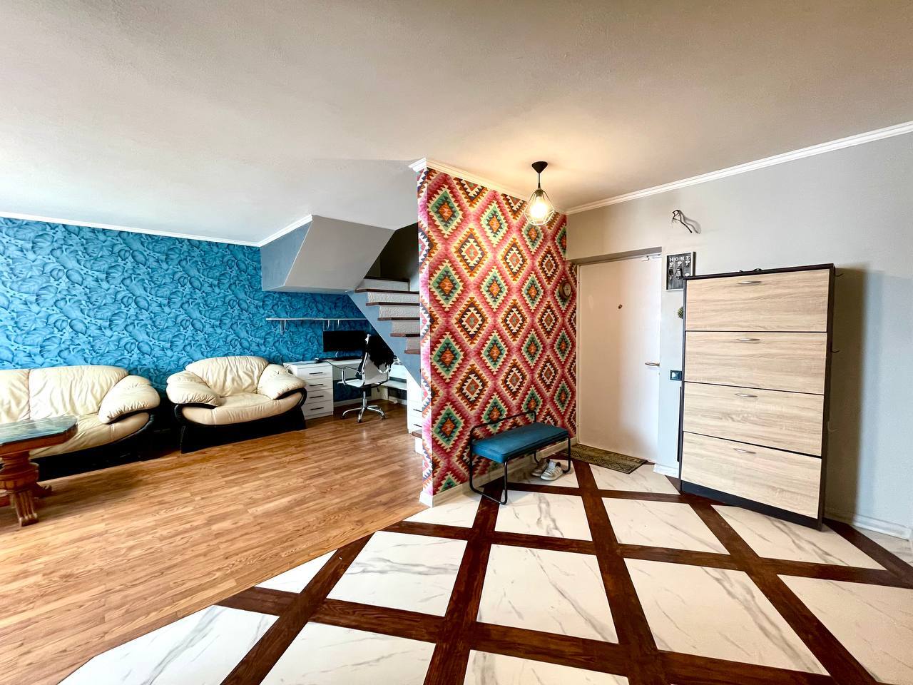 Продажа 2-уровневой квартиры 11.6 м², Строителей ул., 4/2