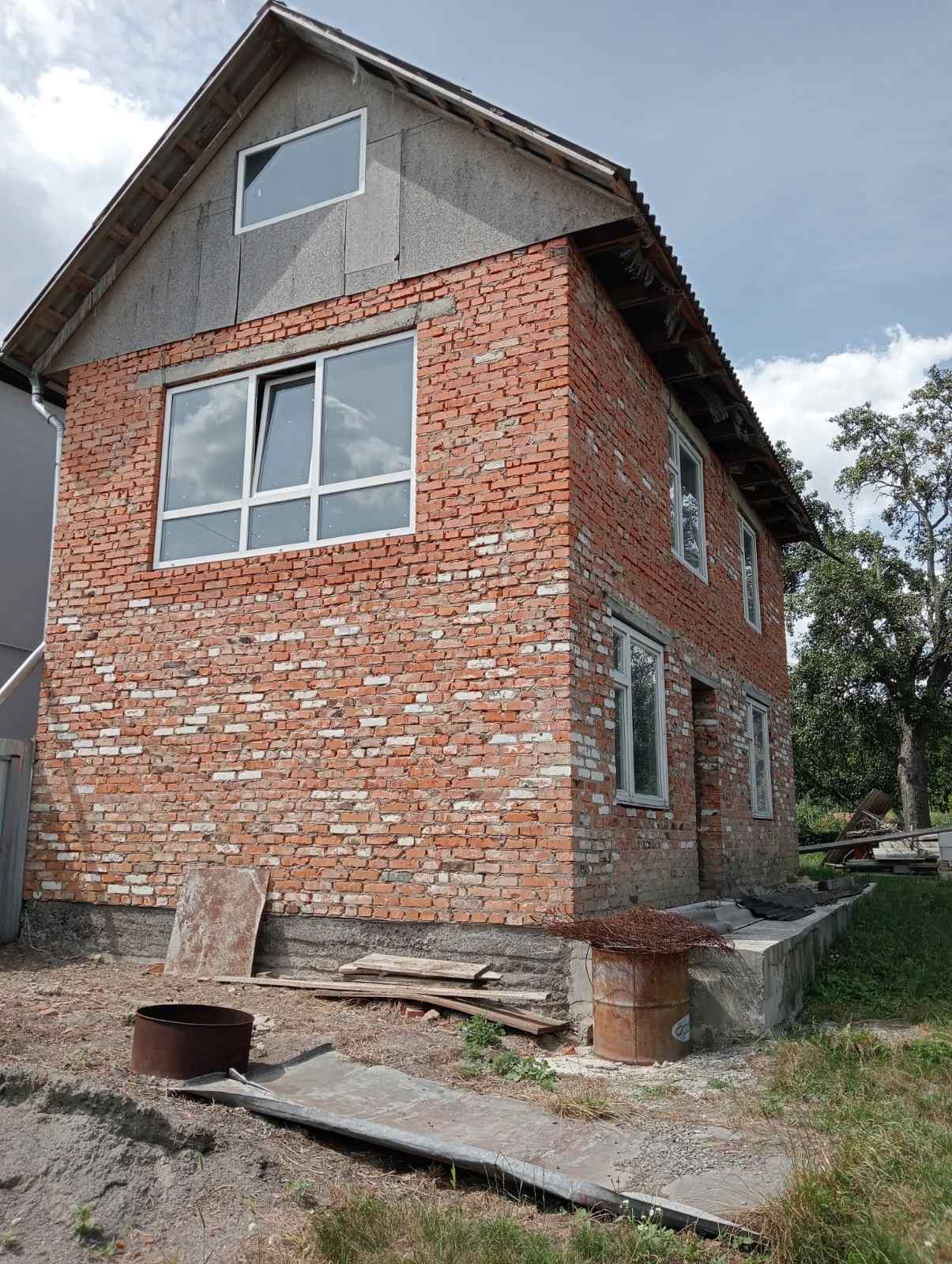 Продаж будинку 100 м²